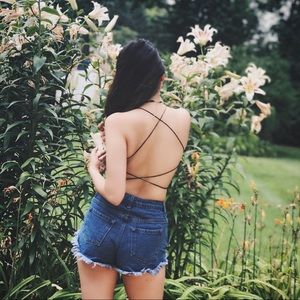 Meet your Posher, Clary